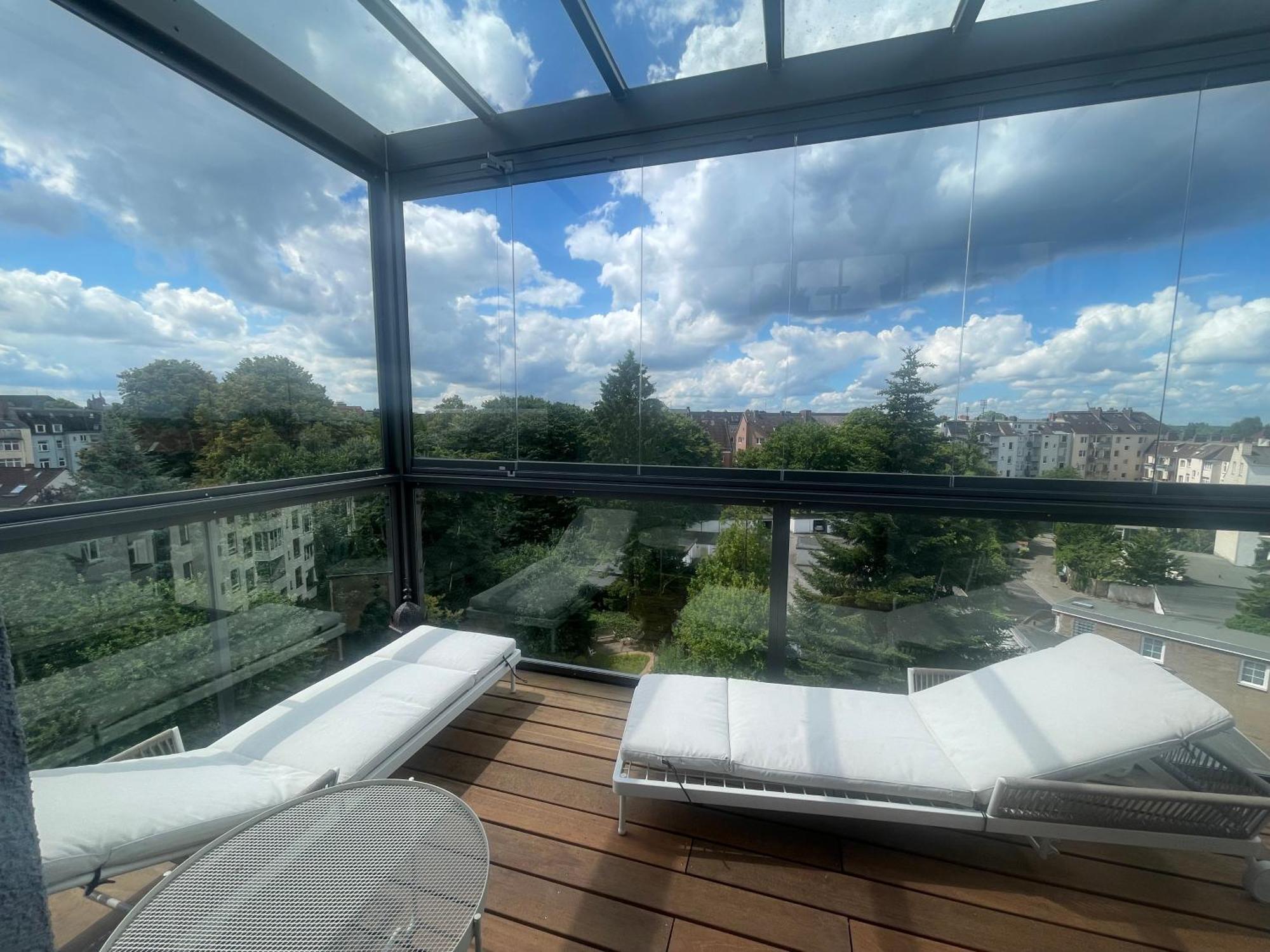 Luxus Penthouse Waterview Apartment Кил Екстериор снимка